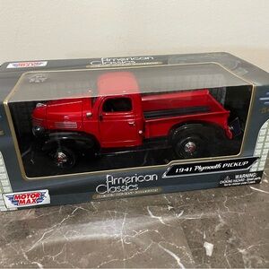 MotorMax Diecast 1:24 Scale 1941 Plymouth Pickup NIB